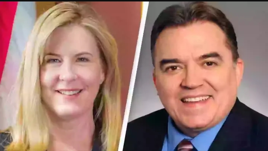 Two Democratic lawmakers and spouses shot in their homes as police ...