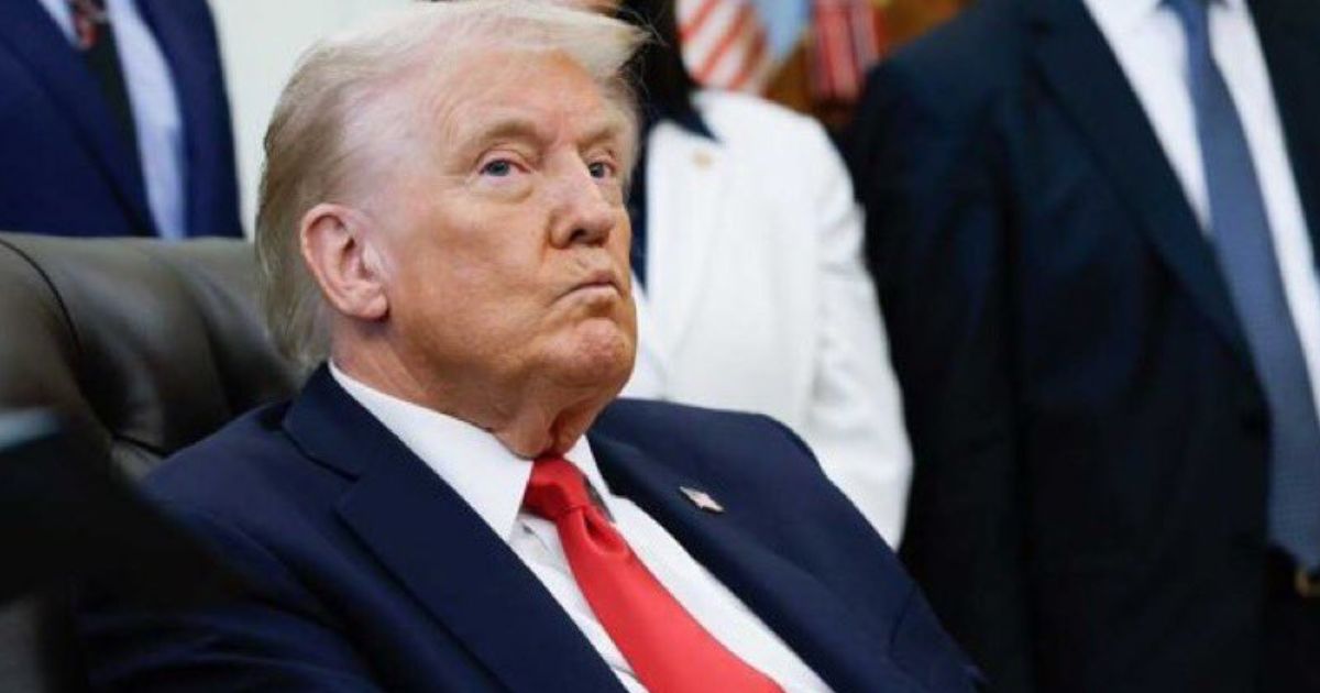 Strange Trump Moments That Have Everyone Talking After His Bizarre